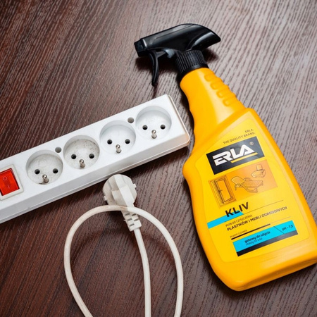 ERLA KLIV 750ml płyn do czyszczenia tworzyw sztucznych Wielofunkcyjny