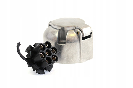 GNIAZDO ALUMINIOWE 7 PIN BIEGUNOWE 12V PRZYCZEPY